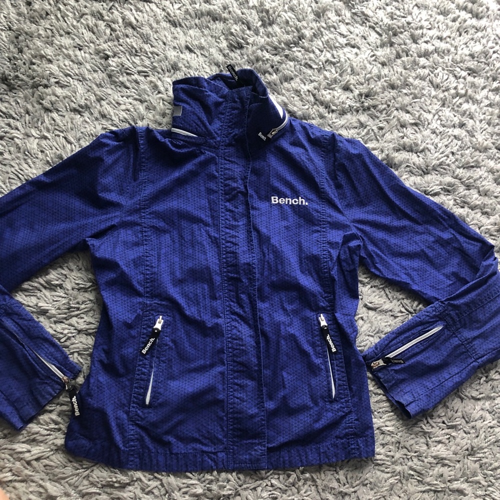 Bench jacket like new